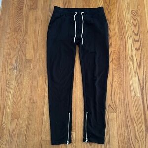 Divided By H&M men’s Sweatpants size M Zippers at the bottom